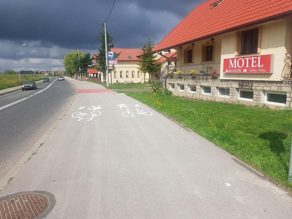 Motel Krolowej Jadwigi 桑多梅日 外观 照片